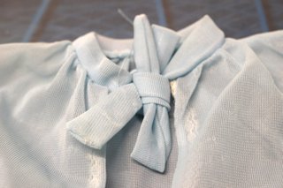 Ropa original Clania (Sirenita). Camisón y bata gasa azul.