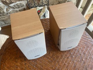 Altavoces Samsung Marrones
