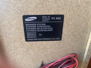 Altavoces Samsung Marrones