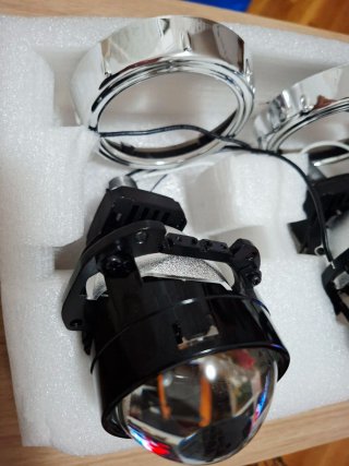 Kit 2 Proyectores Bi-LED  2.5" para Faros