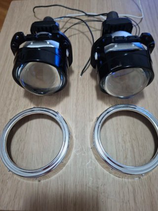 Kit 2 Proyectores Bi-LED  2.5" para Faros