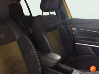 Jeep Avenger BEV 115kW (156CV) Summit