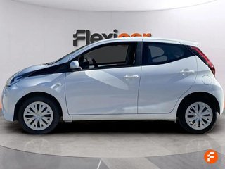 Toyota Aygo 1.0 70 x-play