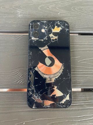 iPhone 12 Negro - Cristal Roto