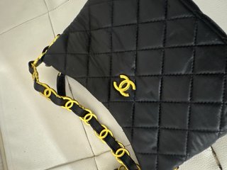 Bolso Chanel Small Hobo Piel Acolchado