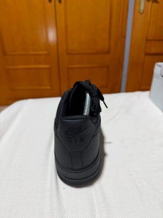 Nike Air Force 1 Negras talla 42