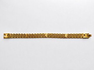 Pulsera dorada de eslabones