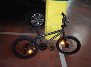 Bicicleta BMX gris