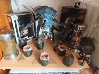 Queen Alien NECA