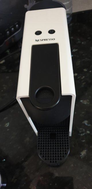 Cafetera Nespresso AVERIADA