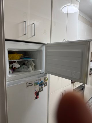 Nevera blanca marca teka  Antigua 2 año