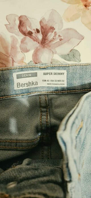 Pantalón Bershka skinny azul
