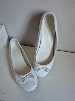 Bailarinas piel blancas lazo manoletinas numero 39