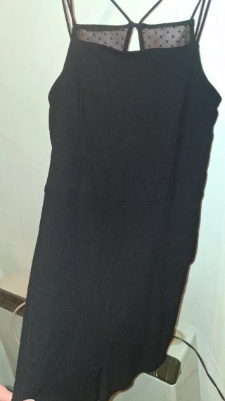 Mono negro Mango Talla S tirantes cruzados.Actual
