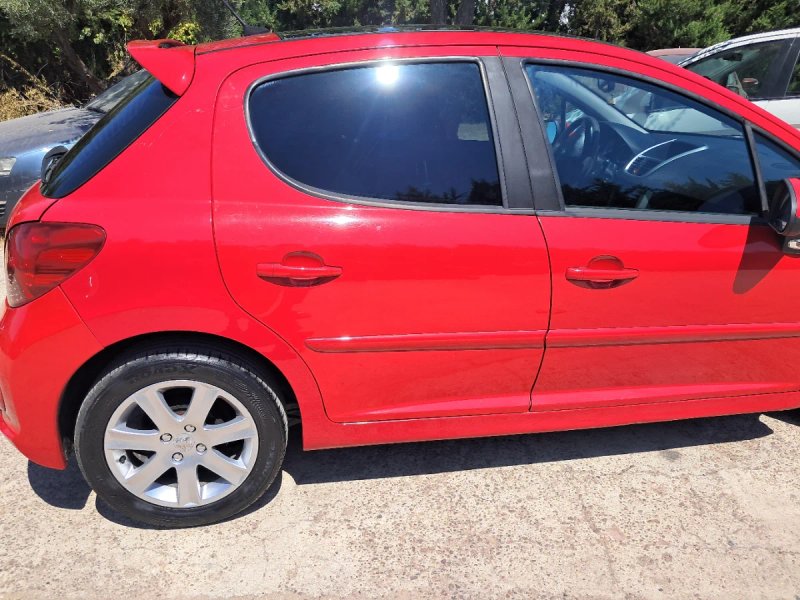 Peugeot 207 2007 - foto 1