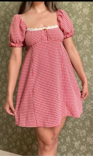Vestido de cuadros rojo y blanco