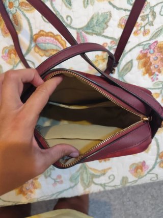 Bolso bandolera burdeos
