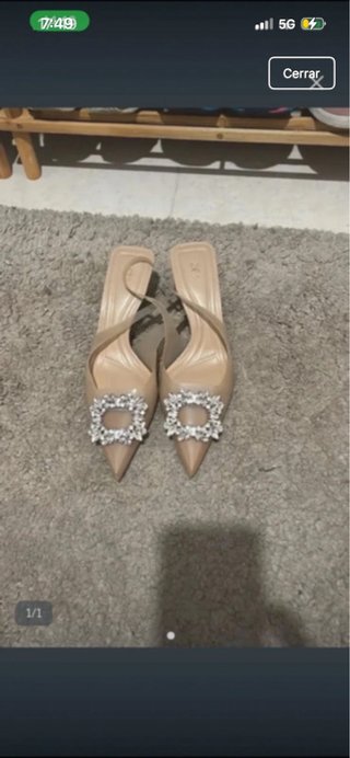 Zapatos tacón Zara pedrería beige talla 38