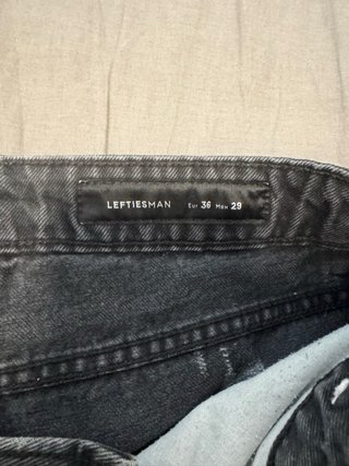 Shorts vaqueros rotos Lefties negros como nuevos.