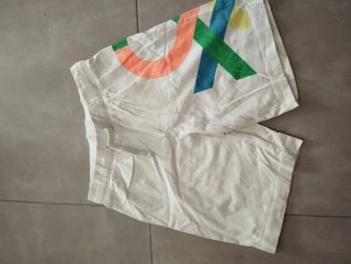Pantalón corto blanco con estampado