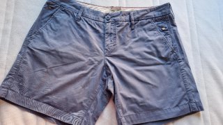 Pantalón firma Tommy Hilfiger Talla 30