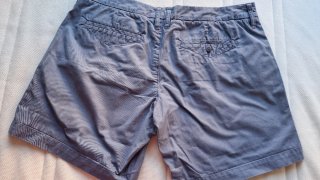 Pantalón firma Tommy Hilfiger Talla 30