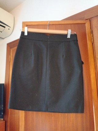 Falda y pantalón negro