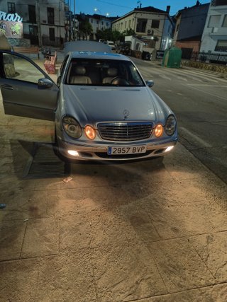 Mercedes-Benz Clase E 2003