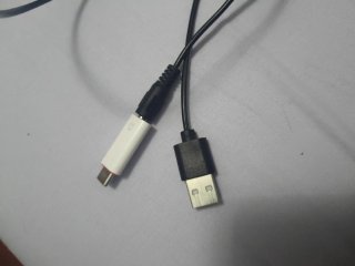 Altavoces pequeños negros