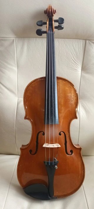 Violín antiguo.