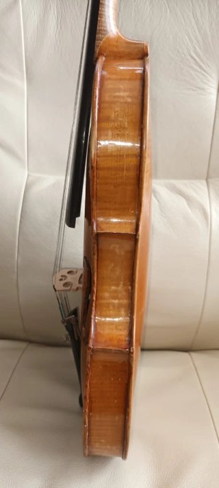 Violín antiguo.