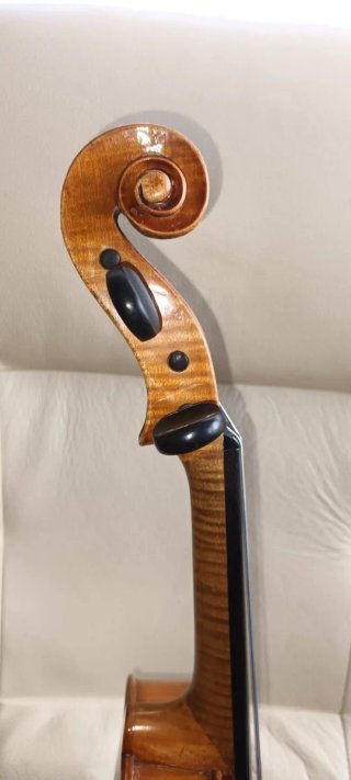 Violín antiguo.