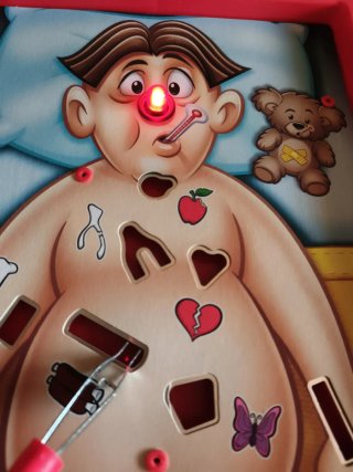 Juego Operación Hasbro Gaming