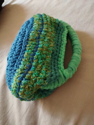 Pochette uncinetto verde/azzurra