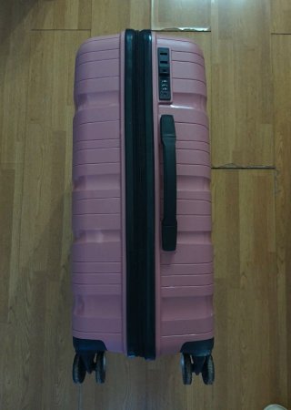 Maleta de viaje mediana rosa