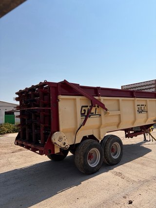 Remolque Esparcidor Gili