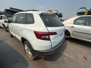 2910596 57a807521 paragolpes tras skoda karoq (nu)