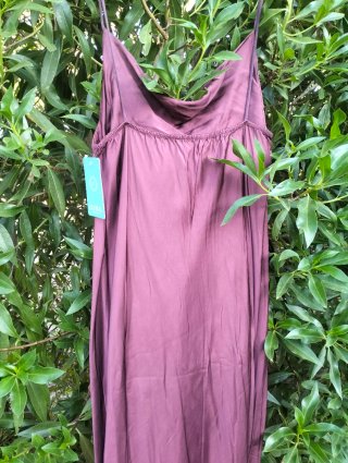 Vestido lencero morado