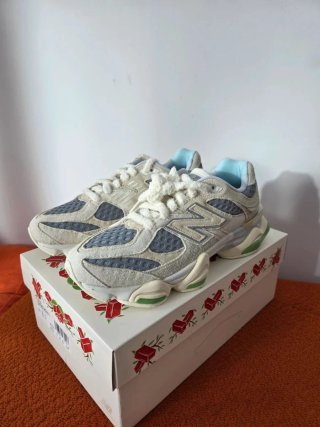 Zapatillas New Balance 9060 Beige/Gris Talla 38
