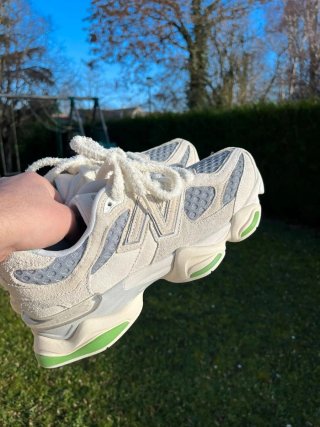 Zapatillas New Balance Beige/Verde Talla 42.5