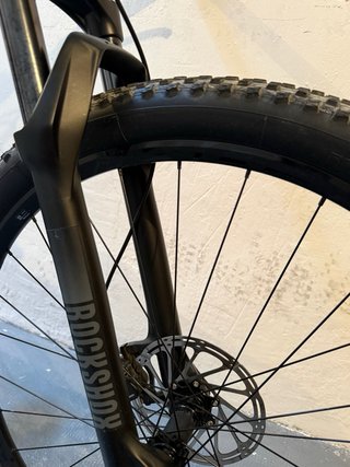 BERRIA BRAVO 5 29” CARBONO + EXTRAS TALLA M