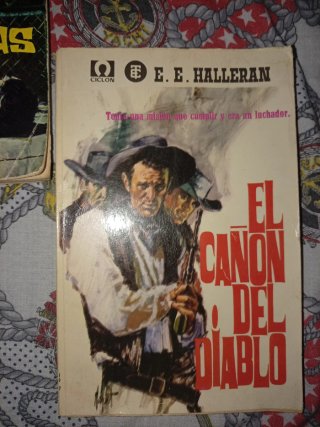Tebeos GP policíaca ,con el dedo en el gatillo