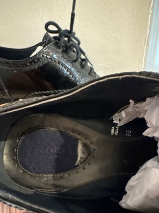 Zapatos de tacón negros tipo Oxford