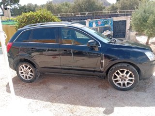 Opel Antara 2009. Con bola de arrastre.