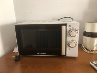 Horno Microondas Obergozo