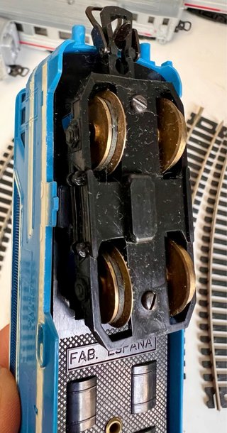 Tren Paya y Vías