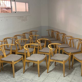 Sillas de madera estilo Wishbone