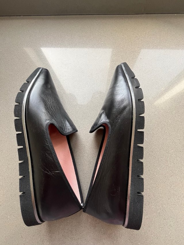 Pretty Ballerinas Mocasines Negros Puntiagudos