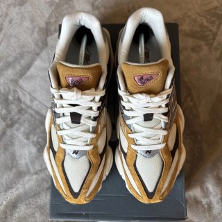 Zapatillas New Balance 9060 Beige/Marrón Talla 42