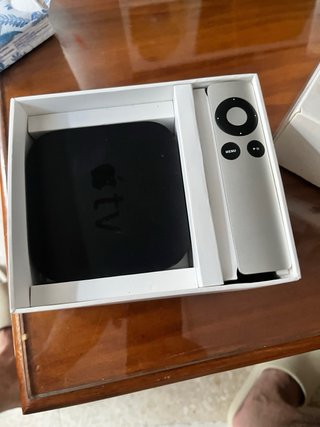 Apple TV Negro la caja no es la suya.modelo A1469
